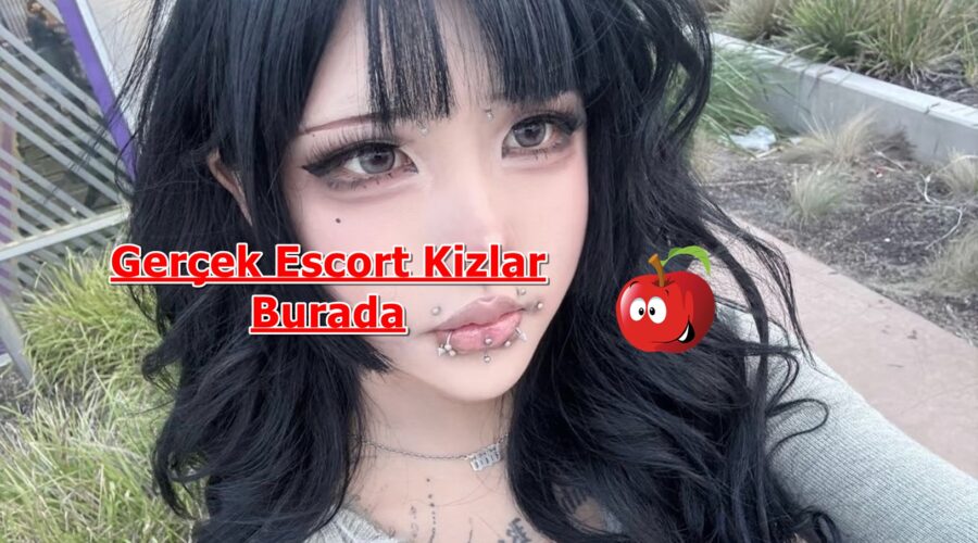 Kalın Dudakları Olan Seksi Escort